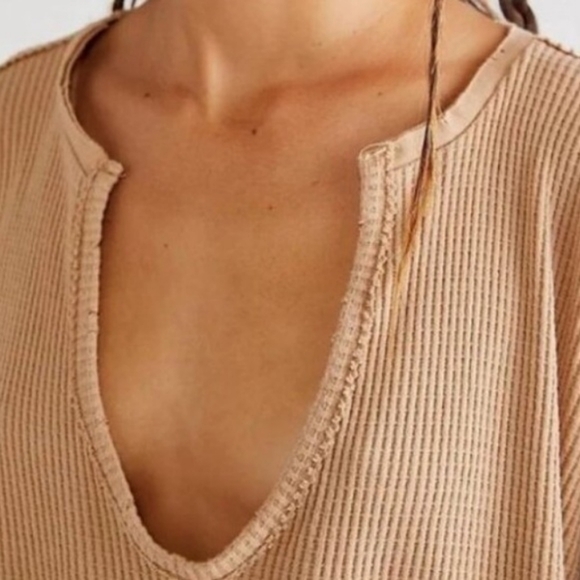 Free People We The Free Buttercup Thermal Top Windswept Leaves Oversized Small - Picture 11 of 15